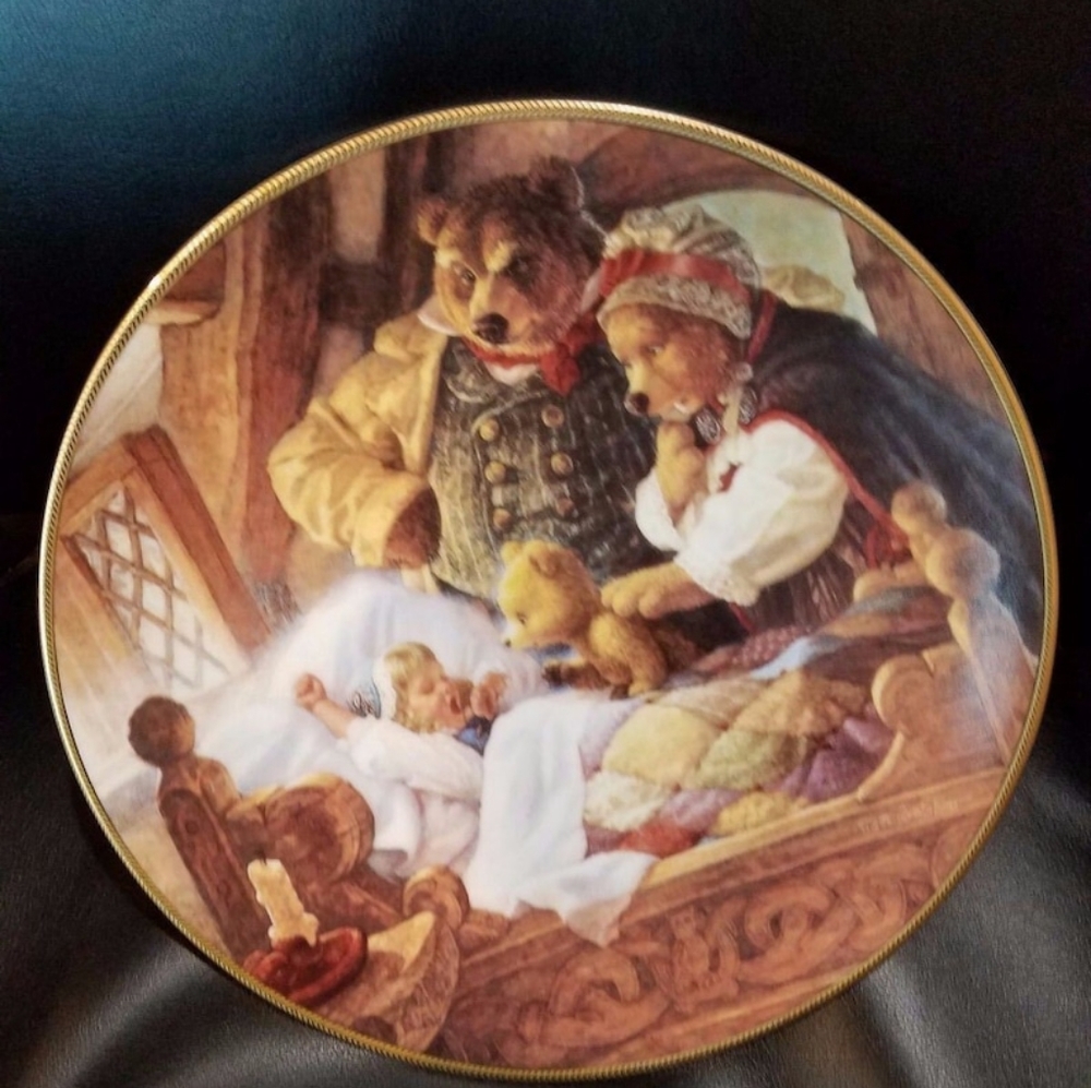 Edwin Knowles COLLLECTORS PLATE "Goldilocks and the Three Bears" Classic